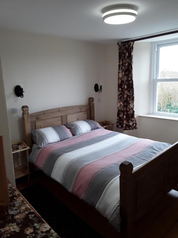 Sharlands Farm Bed And Breakfast Bude Exterior foto